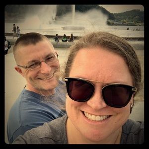 Meet your Posher, Damaris